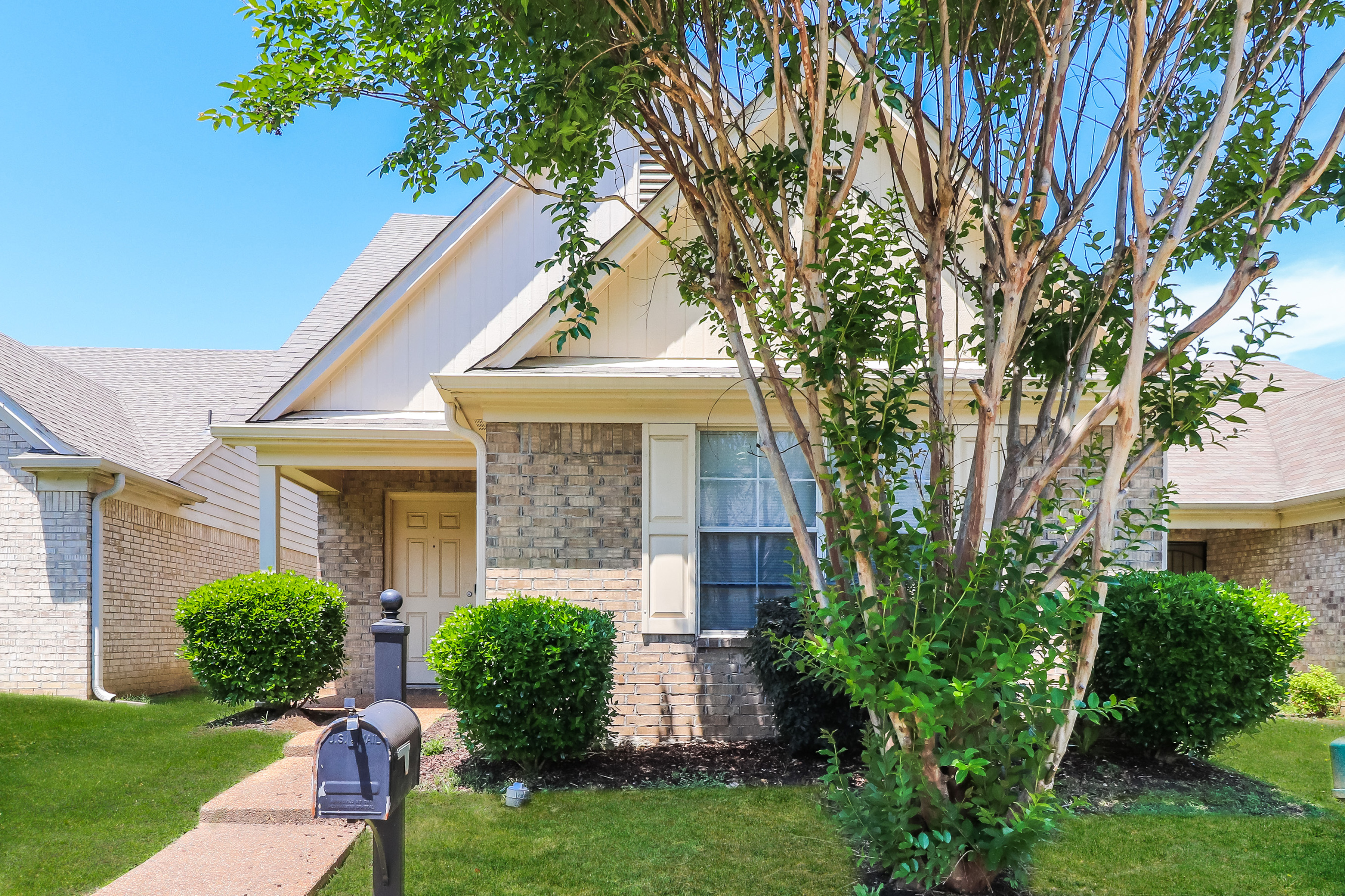 7932 N BAYMEADOW CIR N Memphis, TN 38125